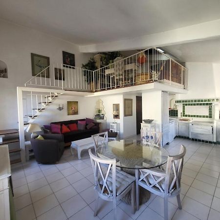 Appartement Au Coeur De La Sorgue L'Isle-sur-la-Sorgue Exterior photo