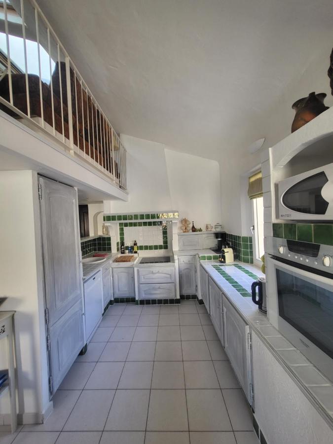 Appartement Au Coeur De La Sorgue L'Isle-sur-la-Sorgue Exterior photo